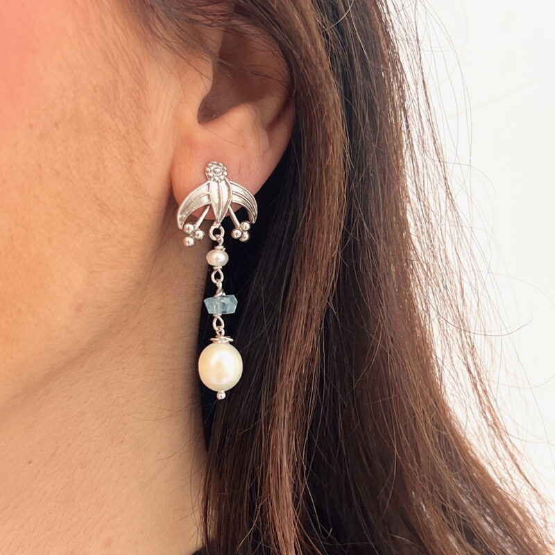 Orecchini Etrusca con perle d'acqua dolce e acquamarina, argento 925 rodiato